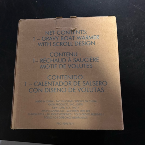 Elegant White Ceramic Gravy Boat and warmer - Picture 2 of 2